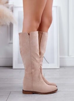 ZAIRA - Stivali Alexoo Beige Scamosciati Con Zeppa Interna -Negozio al dettaglio Alexoo 03 dc3e3b0b 1d90 4ce4 9cc7 4f45328259fa