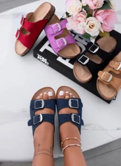 ROXY - Sandali Ciabatte Blu Scamosciati Con Fibbie -Negozio al dettaglio Alexoo 12 fba6e29c b5c7 42c0 90fc 7acff4edf8ec