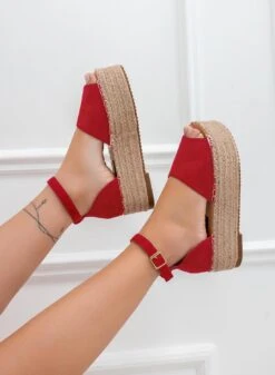 LICIA - Espadrillas Rosse Con Zeppa E Cinturino -Negozio al dettaglio Alexoo 13 1fff5c92 39ea 42e5 a77f 88d6c51d0b0a