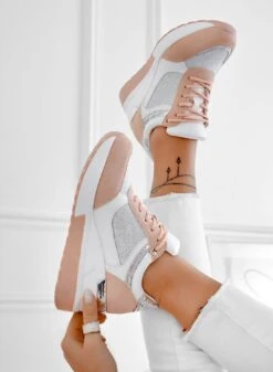 Sneakers Rosa Con Inserti In Tessuto Glitter Argento -Negozio al dettaglio Alexoo 13 9a007aa0 16a4 4724 86ef 799678fdd7d7