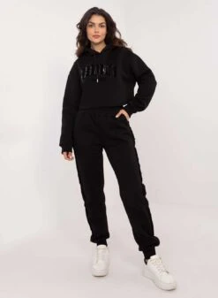 Tuta Nera Due Pezzi Felpata Con Scritta Brooklyn -Negozio al dettaglio Alexoo 14 9de13b6b 4c55 4266 b1a7 1e5d9d3358b6