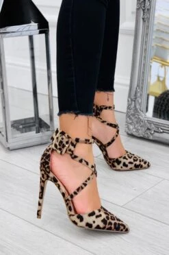 Decolletè Contacco A Spillo E Fibbia Maculate -Negozio al dettaglio Alexoo 15 1 102 7891ce54 3a91 43ef a5ad 92edb7561b23