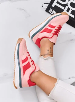 BIELLA - Sneakers Rosa In Tessuto Con Dettagli Rossi E Suola In Gomma -Negozio al dettaglio Alexoo 17 cd1e1264 4300 40a2 966a ac1bd388ba75