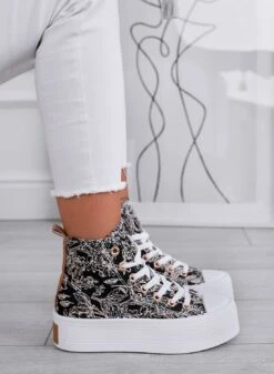 DELFINA - Sneakers Nere Alte A Fantasia Con Zeppa -Negozio al dettaglio Alexoo 1 0eb029cc 4de9 41df a7af 21c10c1fac5a