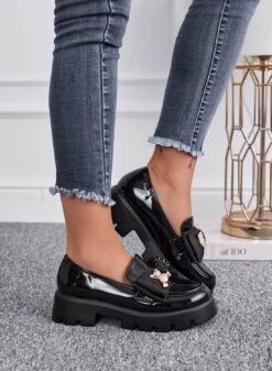 GIUDITTA - Mocassini Neri In Vernice Con Fiocco E Spilla Oro Teddy -Negozio al dettaglio Alexoo 1 2255f5ad e264 46a8 88b0 93adbbaf6e10