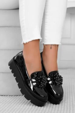 Mocassini Neri In Vernice Con Applicazione Gioiello