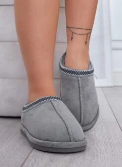 SEAL - Pantofole Grigie Semichiuse Imbottite -Negozio al dettaglio Alexoo 1 86806c17 c51d 4daf a656 371a8f37904a