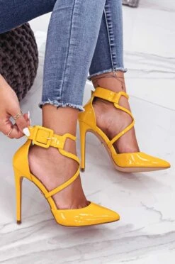 CLIO - Decolletè Gialle In Vernice Contacco A Spillo E Fibbia -Negozio al dettaglio Alexoo 20 233