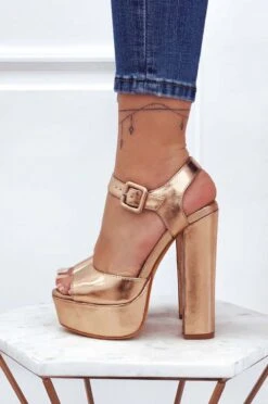 Sandali Oro Rosa Metallizzati Con Tacco Alto -Negozio al dettaglio Alexoo 23 202 1572b48e 7874 4edb b6c5 46319efc4f2a