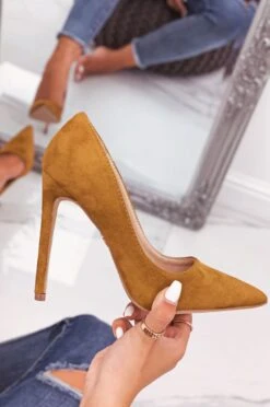 LEXIE - Decolletè Camel Scamosciate Con Tacco Alto -Negozio al dettaglio Alexoo 23 219