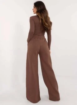 Tuta Felpata Marrone Due Pezzi -Negozio al dettaglio Alexoo 24 7329b0ba e3b5 4fe9 93c4 424396f4af88