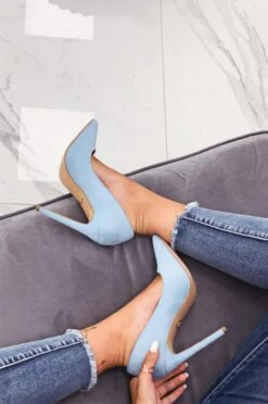 LEXIE - Decolletè Azzurre Scamosciate Con Tacco Alto -Negozio al dettaglio Alexoo 26 1 49