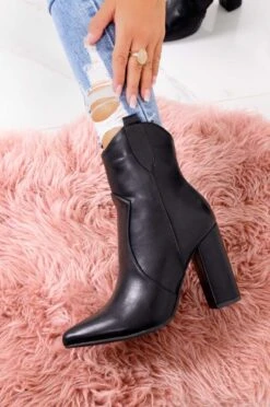 Stivaletti Camperos Neri In Finta Pelle Con Tacco -Negozio al dettaglio Alexoo 2 1 77