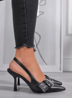 MARISOL - Décolleté Slingback Nere Con Fibbia Punk -Negozio al dettaglio Alexoo 2 39c93d4b 6cbe 4f32 aa33 d54e920fa55b