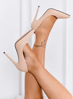 ANTAS - Decolletè Beige Con Tacco Alto -Negozio al dettaglio Alexoo 2 46e2c4c2 bbba 4e02 bbea a50008a62415