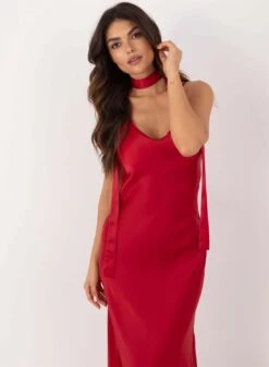 Abito Lungo Rosso In Raso Con Spacco E Cinturino -Negozio al dettaglio Alexoo 2 54270611 811e 48fd 9e1d cb5938364884