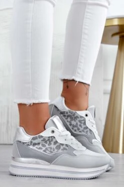 Sneakes Grigie Con Inserti Maculati -Negozio al dettaglio Alexoo 2 6373fcf5 e6d2 4c2e ae80 f372b659d1e9