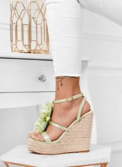 Sandali Espadrilles Verdi In Raso Con Fiore Applicato -Negozio al dettaglio Alexoo 2 65a48106 a942 4580 a666 79e20634b2e9