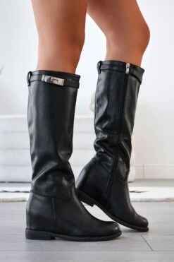 Stivali Neri Con Zeppa Interna E Fibbia -Negozio al dettaglio Alexoo 2 78724f20 bb65 4b04 8d92 21fb6640375e