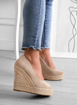 CLEO - Espadrillas Alexoo Beige Scamosciate Con Zeppa -Negozio al dettaglio Alexoo 2 852d5347 d221 4aca 9439 29e318d94aaf