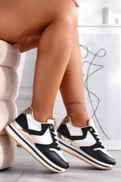 Sneakers Bianche E Nere Con Inserti Maculati -Negozio al dettaglio Alexoo 2 edad332b 1823 47a8 b34c 145da62512a8