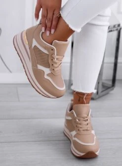 NEVIA - Sneakers Fango Con Zeppa -Negozio al dettaglio Alexoo 2 efd0ca34 ae28 48aa bcef 47af53abae8f