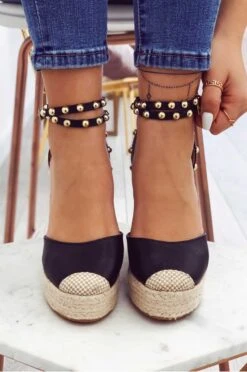 Espadrillas Nere In Finta Pelle Con Zeppa Alta E Borchie Oro 9 Espadrillas Nere In Finta Pelle Con Zeppa Alta E Borchie Oro -Negozio al dettaglio Alexoo 31 90 62c535a4 0858 44d5 9c34 1108383a7972