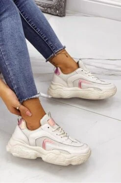 Sneakers Beige Con Lacci E Inserti Metallizzati -Negozio al dettaglio Alexoo 3 14 282