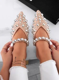 WILDA - Ballerine A Sabot Beige A Punta Con Borchie A Sfera -Negozio al dettaglio Alexoo 3 3699ad7c 4db4 4268 a957 a591d68b8958