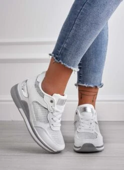 RIVET - Sneakers Bianche Con Inserti Glitter Argento -Negozio al dettaglio Alexoo 3 3edae5ac be66 4f3d bba5 8ac449330c29