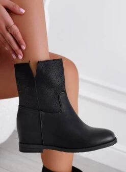 BEKY - Stivaletti Neri Traforati Con Zeppa Interna -Negozio al dettaglio Alexoo 3 47c635da 6a74 48e3 8db6 a90059d3c063