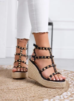 ELVIRA - Sandali Nere Con Zeppa Eborchie Dorate -Negozio al dettaglio Alexoo 3 8662860f 19e7 4f74 96ef d6832d4f25fe