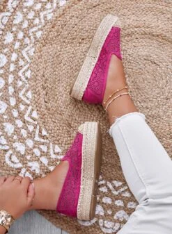 Espadrillas Fuxia Ricamate Con Zeppa -Negozio al dettaglio Alexoo 3 8d4a4935 1573 4966 8e07 386c0a0ecac2