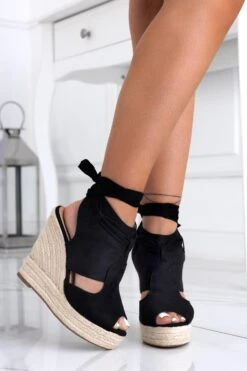 Sandali Espadrilles Neri Con Zeppa Allacciati -Negozio al dettaglio Alexoo 3 a35104bc 4fef 44a5 91f5 fb7859c78747