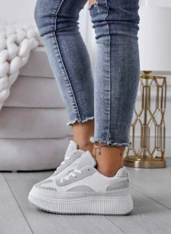 ANNACHIARA - Sneakers Bianche Con Inserti In Tessuto Grigio E Zeppa -Negozio al dettaglio Alexoo 3 aca1ae04 459a 4f1c 94f2 69b37170d611