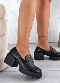 LINDY - Mocassini Francesine Neri Con Tacco Squadrato -Negozio al dettaglio Alexoo 3 c402d053 b9d2 4f28 b78a b6aa6cc02b44