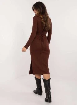 Abito Longuette Marrone A Costine Con Spacco Laterale 6 Abito Longuette Marrone A Costine Con Spacco Laterale -Negozio al dettaglio Alexoo 3 cb05564d 08a8 4c17 a09b 8122441e96ab