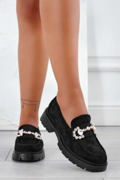 Mocassini Neri Scamosciati Con Applicazione Gioiello -Negozio al dettaglio Alexoo 3 f2e53a26 6cf3 477b b76e 982c7b9b5e0d