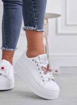 SAVERIA - Sneakers Bianche Con Applicazione Gioiello Farfalla -Negozio al dettaglio Alexoo 3 fe3bd4b9 b011 4a22 9f02 388ba3e3be20