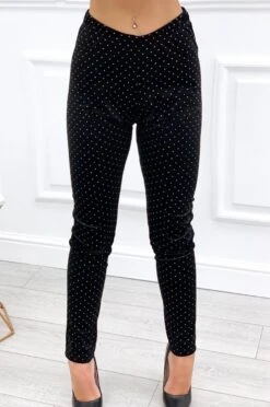 Leggings In Velluto Con Borchie Nero 6 Leggings In Velluto Con Borchie Nero -Negozio al dettaglio Alexoo 4 12 35 80cf0b08 1f93 406e 9ec2 a898aaa92264