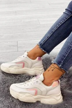 Sneakers Beige Con Lacci E Inserti Metallizzati -Negozio al dettaglio Alexoo 4 16 74