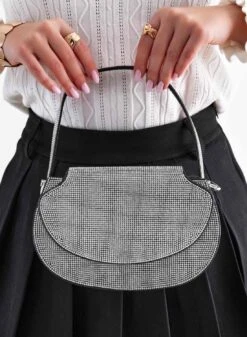 Borsa Nera Con Strass E Catena B233 -Negozio al dettaglio Alexoo 4 236d0702 4228 4efd 9ae9 6b032dba7ca7