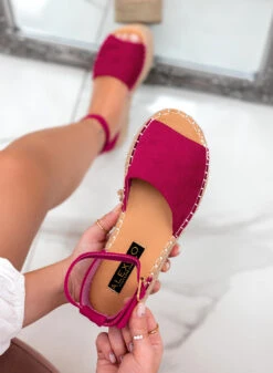 LICIA - Espadrillas Fuxia Alexoo Scamosciate Con Zeppa E Cinturino -Negozio al dettaglio Alexoo 4 397b743a ec29 428e 88a8 2025036667f4