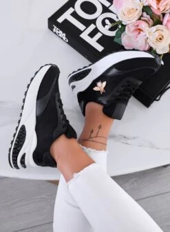 CAMERON - Sneakers Nere In Tessuto Laminato E Ape Oro -Negozio al dettaglio Alexoo 4 70c7bd9e e8d7 4c57 894c 0f37bcba1fad