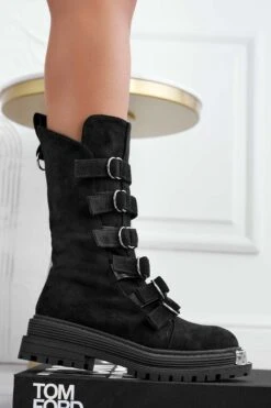 Stivaletti Anfibi Neri Con Fibbie E Placca Argento -Negozio al dettaglio Alexoo 4 d0d25135 4436 480b 832d 465860c77bbb