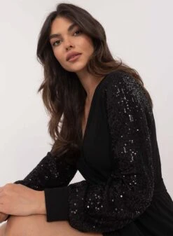 Abito Nero Con Maniche In Paillettes -Negozio al dettaglio Alexoo 4 d32a5f55 373b 498b 8d21 5aba895aee0d