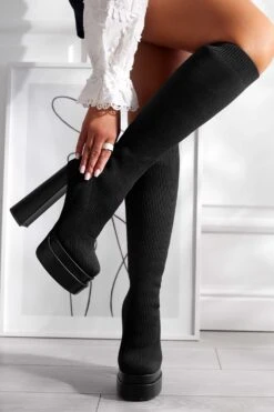 Stivali Neri In Tessuto Elastico A Costine -Negozio al dettaglio Alexoo 4 f8176026 f329 44d8 9938 bd357cf6bbb1