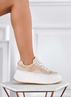 ANNACHIARA - Sneakers Beige In Tessuto Con Zeppa -Negozio al dettaglio Alexoo 4 faa1e1d3 049f 4ff2 b120 468780821599
