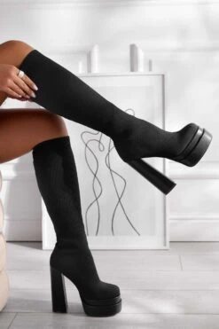 Stivali Neri In Tessuto Elastico A Costine -Negozio al dettaglio Alexoo 5 580f469e cbba 4364 9deb db90e6b4fad0