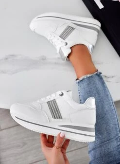 Sneakers Bianche Con Inserti E Strass Argento -Negozio al dettaglio Alexoo 5 5996fdfc dace 4f85 9b3f 579a65198a18